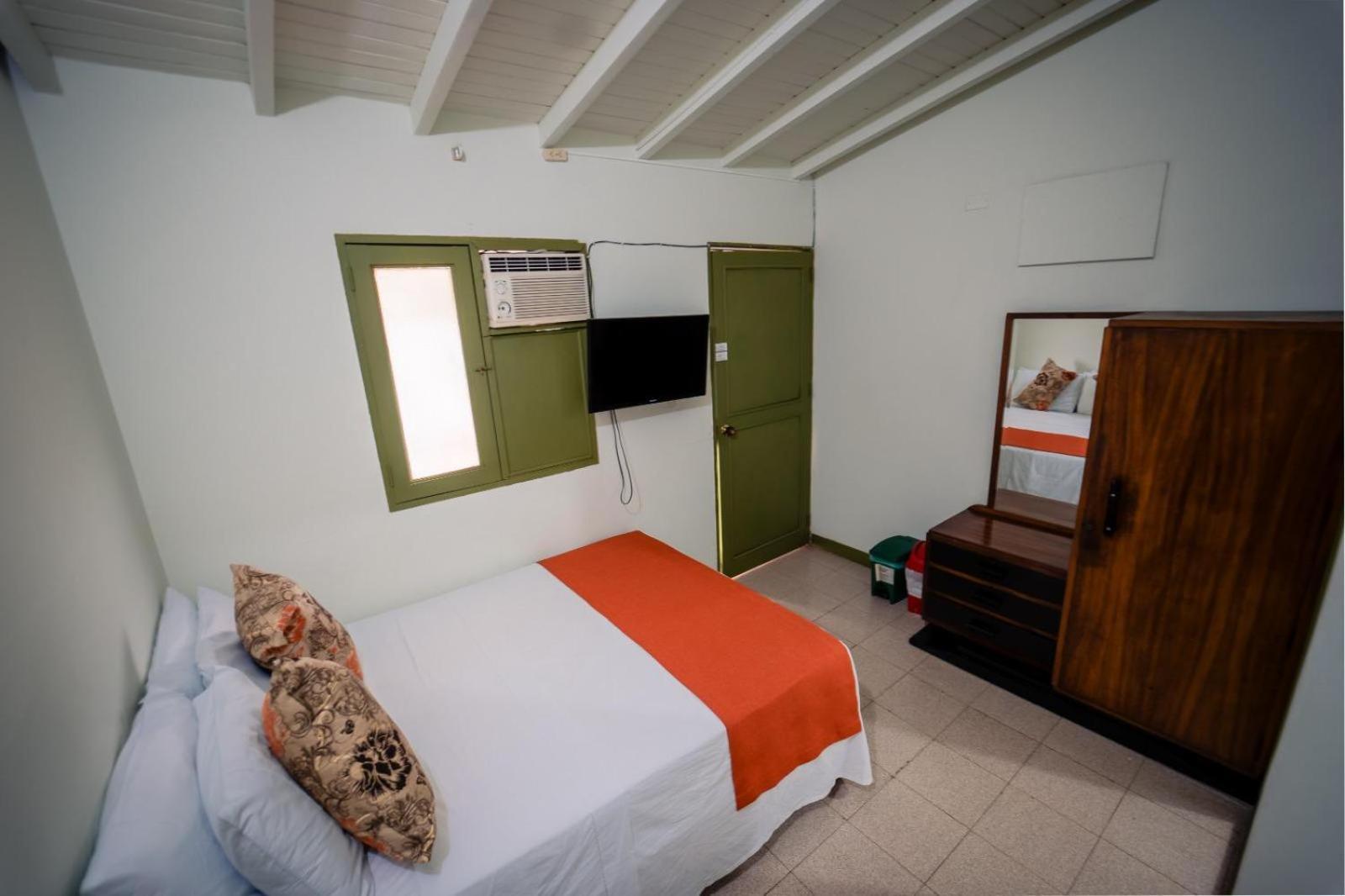 Hosteria De La Plaza Menor Santa Fe de Antioquia Luaran gambar