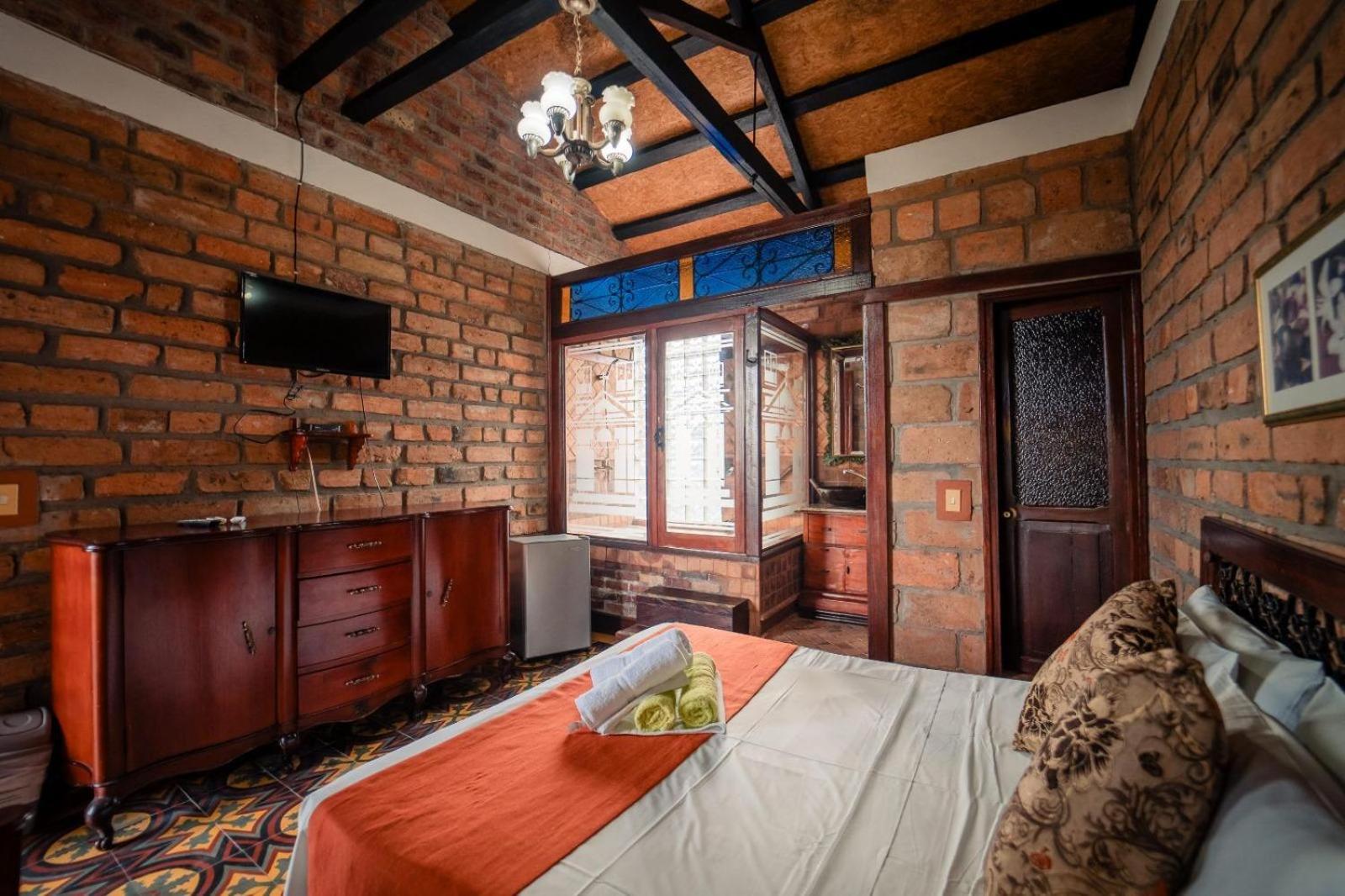 Hosteria De La Plaza Menor Santa Fe de Antioquia Luaran gambar