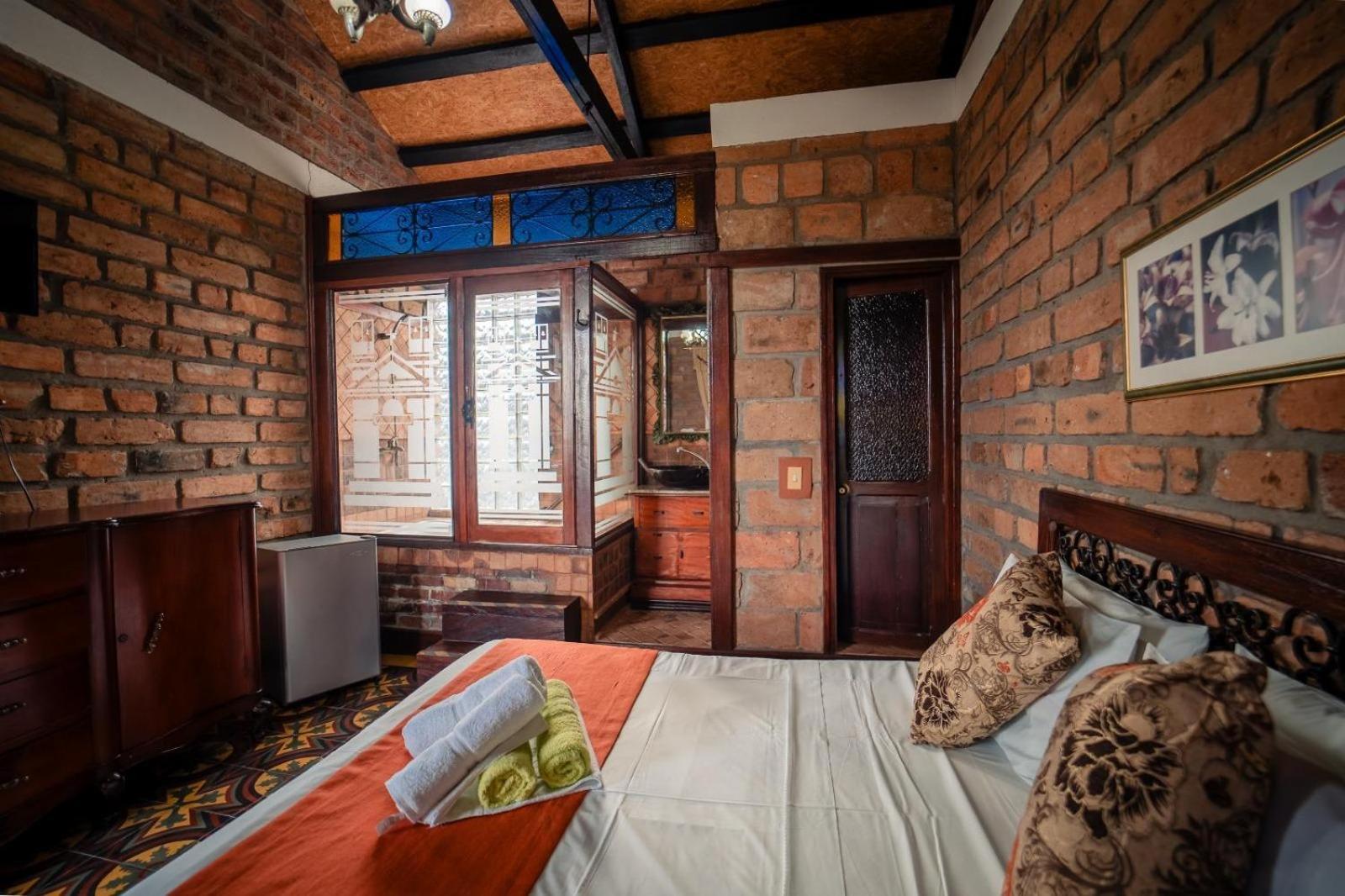 Hosteria De La Plaza Menor Santa Fe de Antioquia Luaran gambar